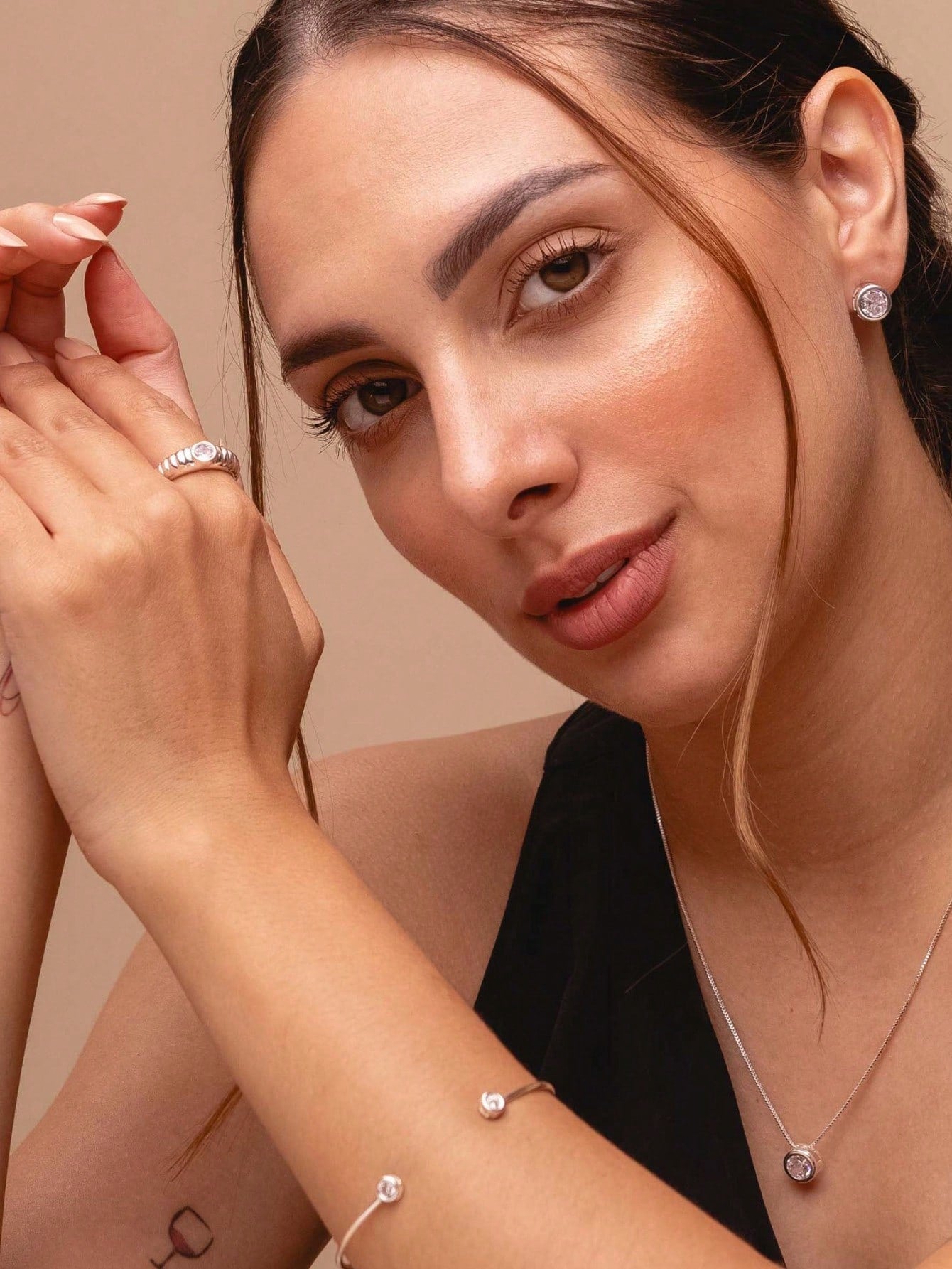 Conjunto Feminino De Colar e Brincos Ponto de Luz Banhado de prata 925 a Ouro 18k