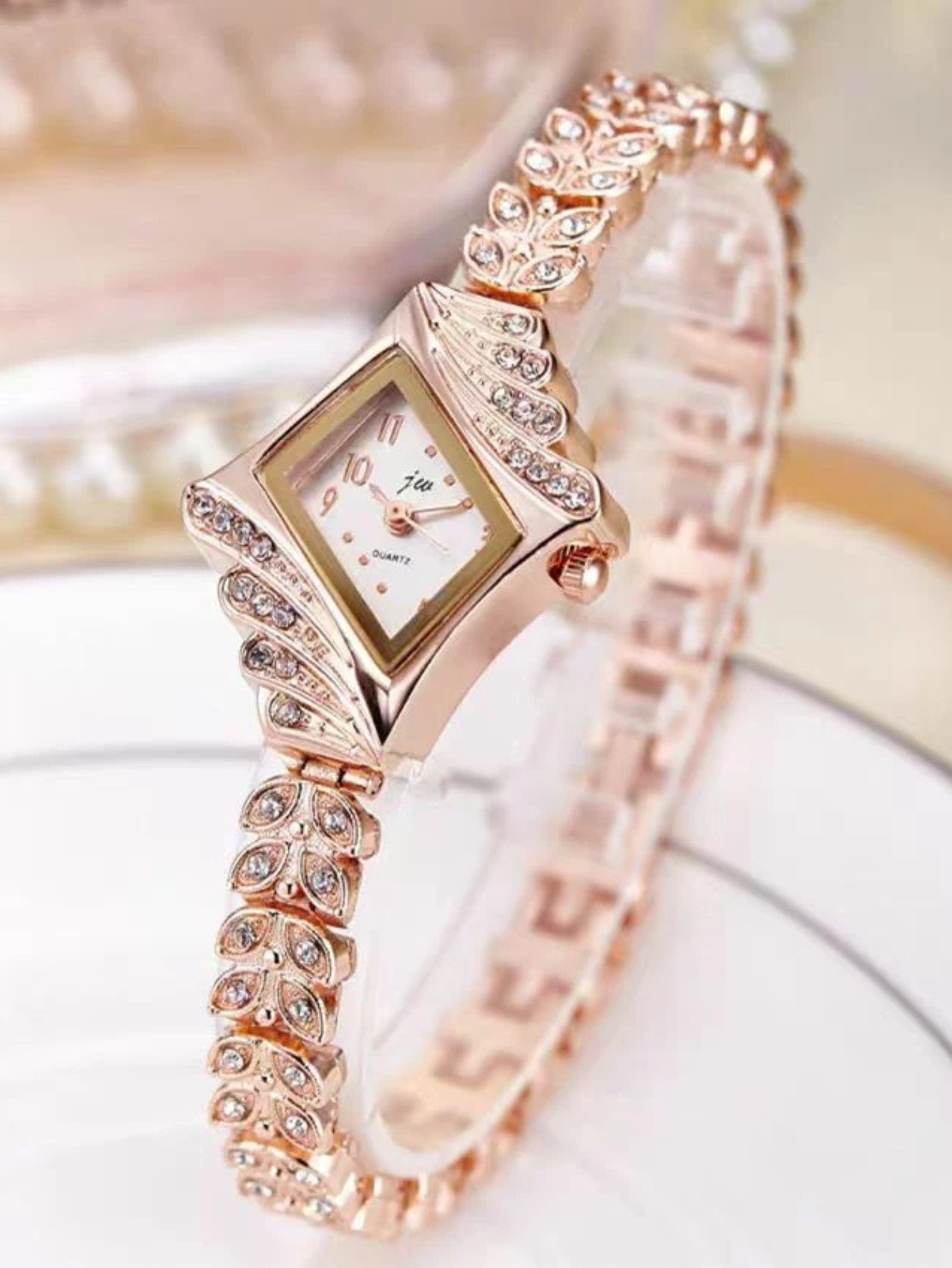 Relógio De Diamantes | Bella & Finna