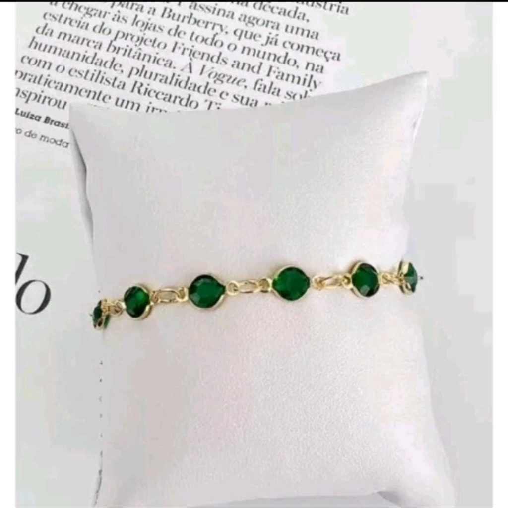 Pulseira com Pedra de Esmeralda Banhada a Ouro | Bella & Finna