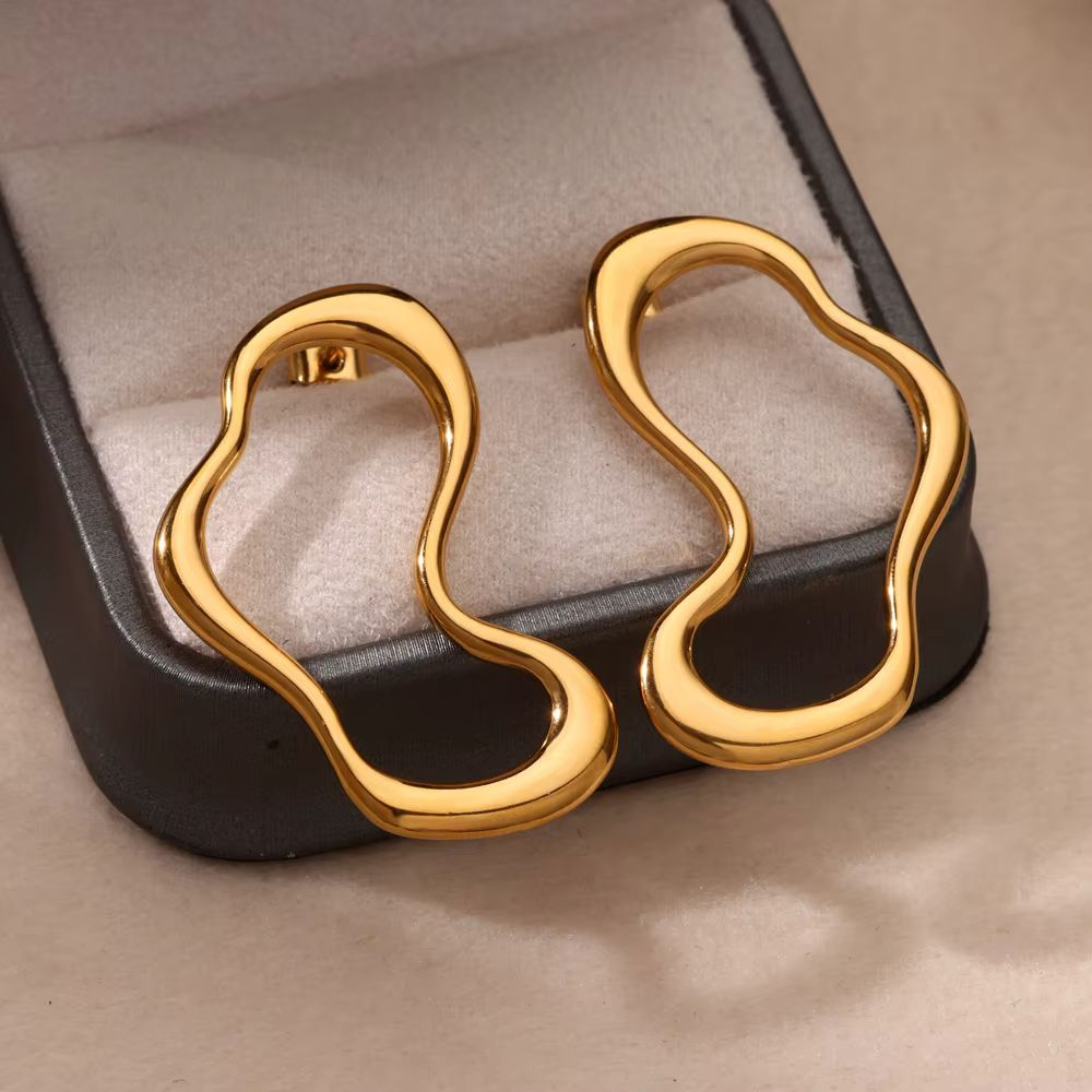 Brinco orgânico minimalista elegante-Dourado