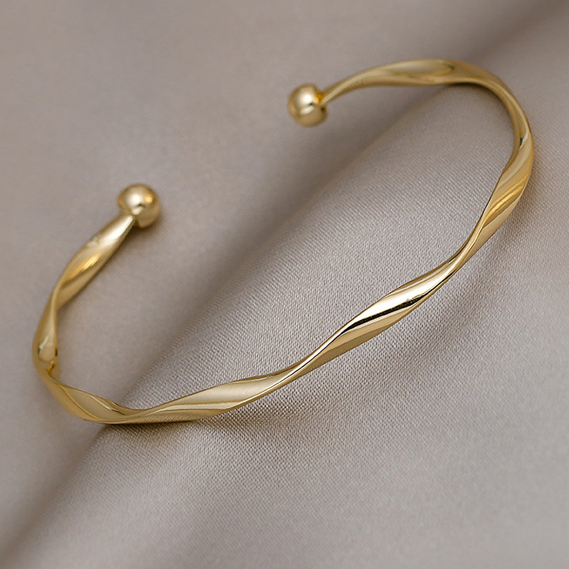 Pulseira De Moda Simples Torcida Alta Qualidade ins trendy niche design Legal Joias De Mão Estilo Feminino