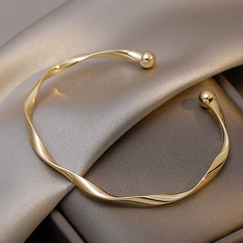 Pulseira De Moda Simples Torcida Alta Qualidade ins trendy niche design Legal Joias De Mão Estilo Feminino