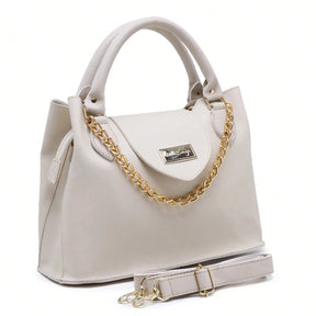 Bolsa de Ombro com Corrente Dourada | Bella & Finna