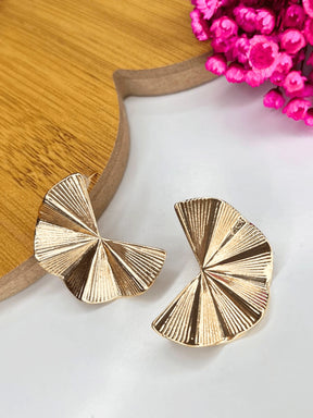 Brinco Leque dourado folheado a ouro bijuteria feminina da moda elegante sofisticado - FL 054