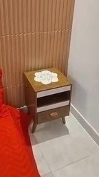 Kit 2 Mesa De Cabeceira Para Quarto Com Pés e Gaveta Com Nicho Criado Com 2 Unidades Mesinha Canto