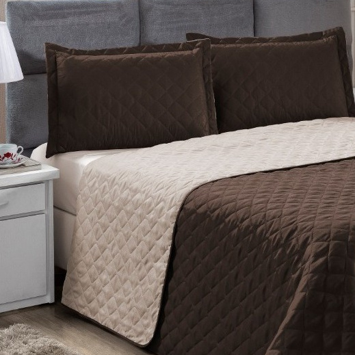 Kit Colcha Cobre Leito Casal Dupla Face 3 Peças Estampada Porta Travesseiro 100% Poliéster