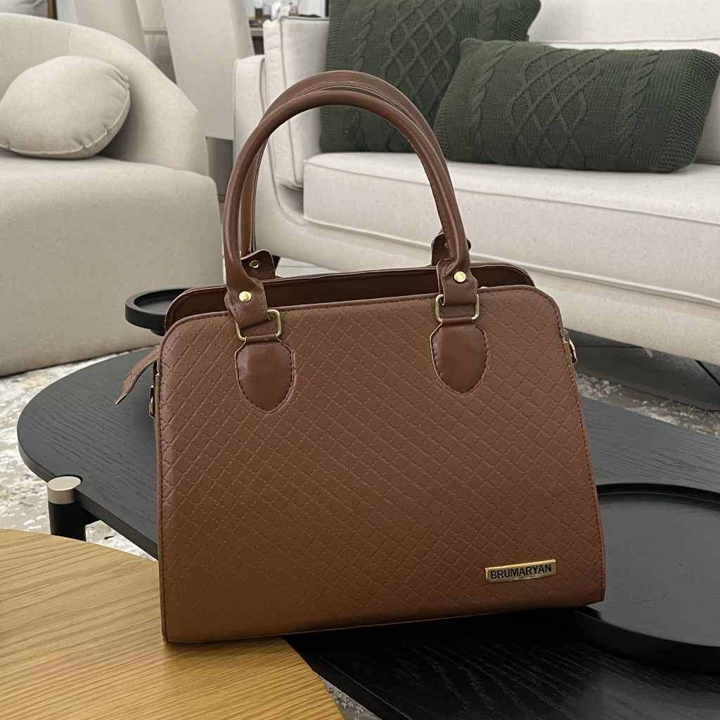 Bolsa Executiva Feminina com Estrutura Rígida  | Bella & Finna