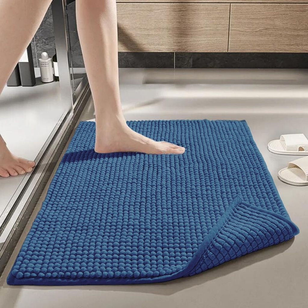 Kit Tapete Banheiro Antiderrapante 40x60 Microfibra Bolinha Macarrão