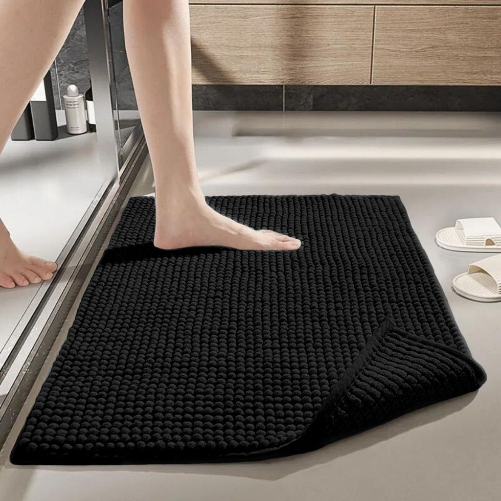 Kit Tapete Banheiro Antiderrapante 40x60 Microfibra Bolinha Macarrão