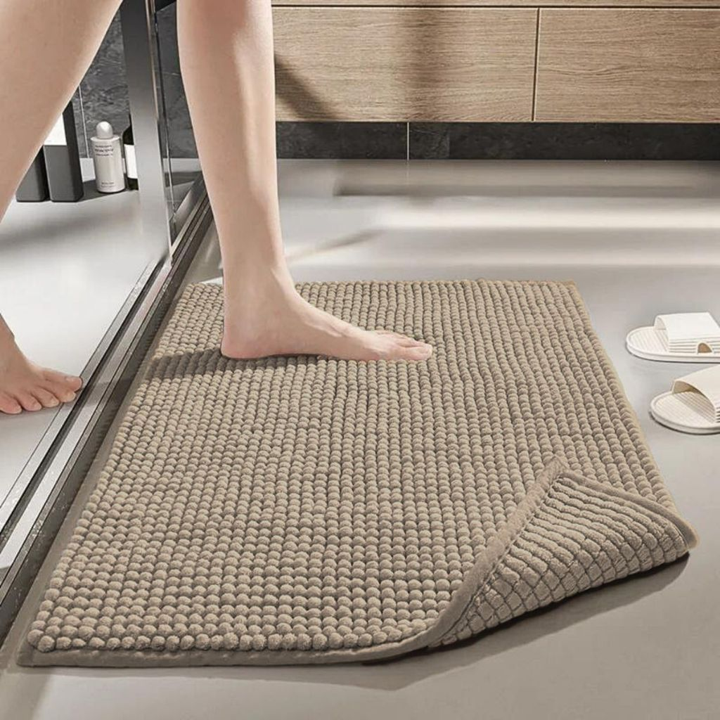 Kit Tapete Banheiro Antiderrapante 40x60 Microfibra Bolinha Macarrão