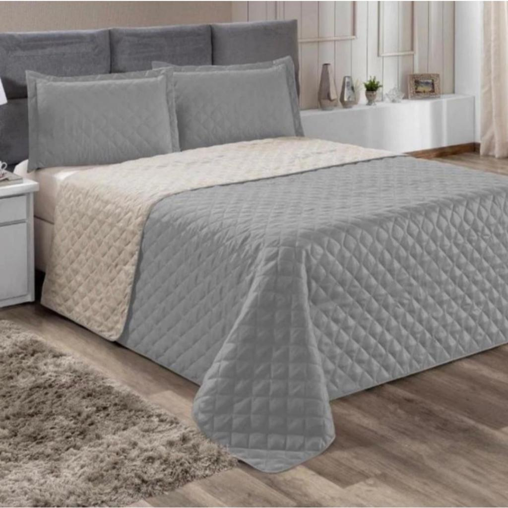 Kit Colcha Cobre Leito Casal Dupla Face 3 Peças Estampada Porta Travesseiro 100% Poliéster