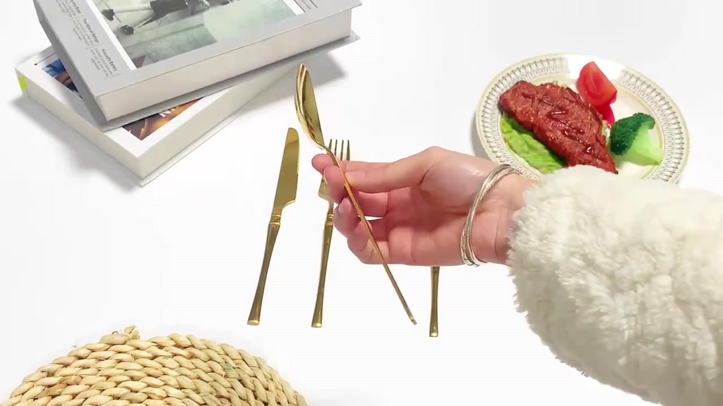 24 Peças Talheres Dourado de Aço Inox Garfo Colher Faca Colher De Mesa