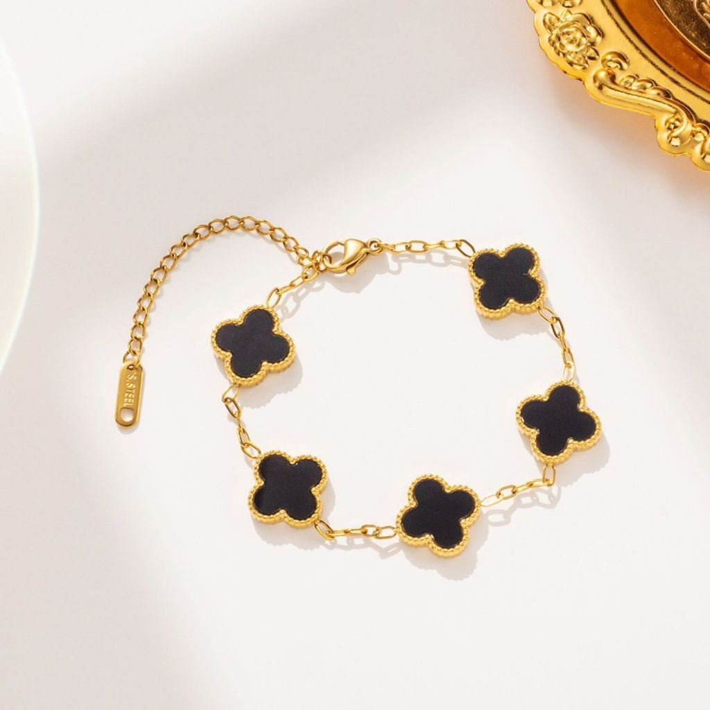 Pulseira trevo de quatro folhas com pérolas dupla face e cinco flores em aço titânio 18K que não desbota